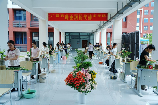 农业与生物工程学院2026年职教周精彩活动合集